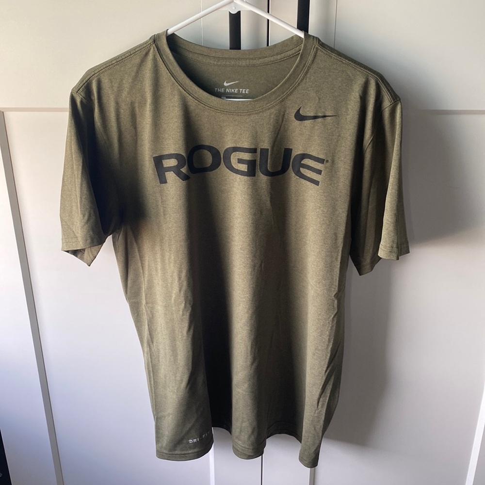 Nike Rogue Shirt